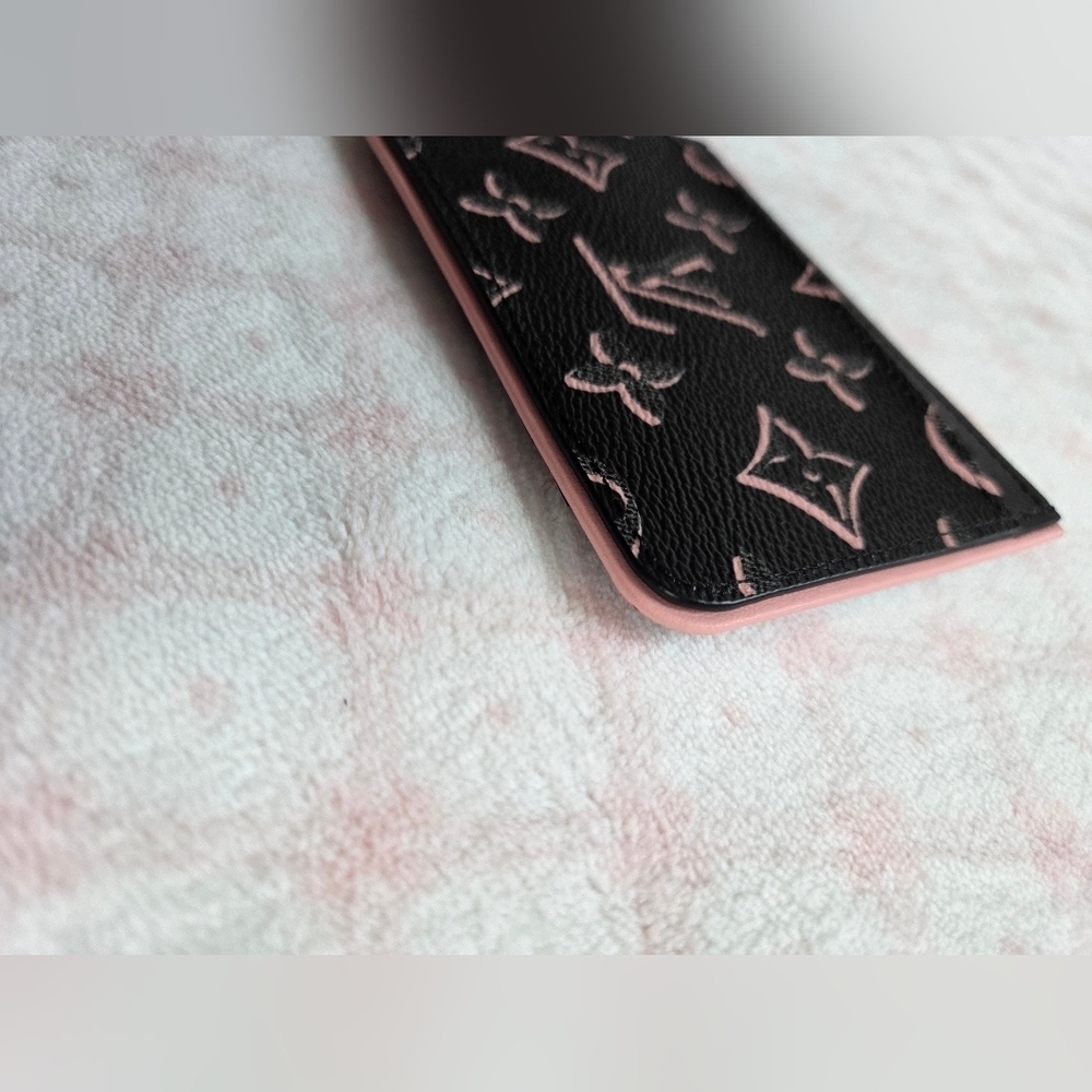 Louis Vuitton Porto Cult Side Up Card Case – Black/Pink Monogram (BNIB) - Picture 5 of 6